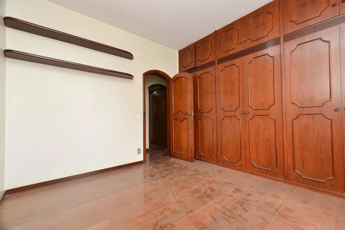 Apartamento, Funcionários, 4 Quartos, 3 Vagas, 2 Suítes