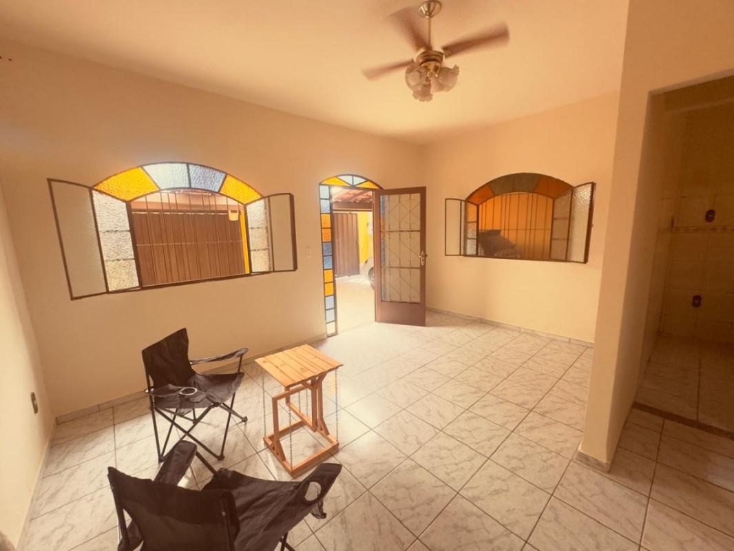 Casa, Piratininga (venda Nova), 3 Quartos, 3 Vagas, 1 Suíte