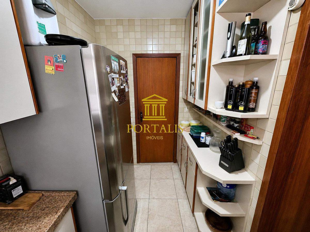 Apartamento, Vila Paris, 2 Quartos, 1 Vaga