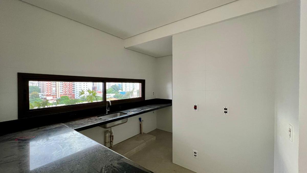 Apartamento, Funcionários, 2 Quartos, 2 Vagas, 1 Suíte