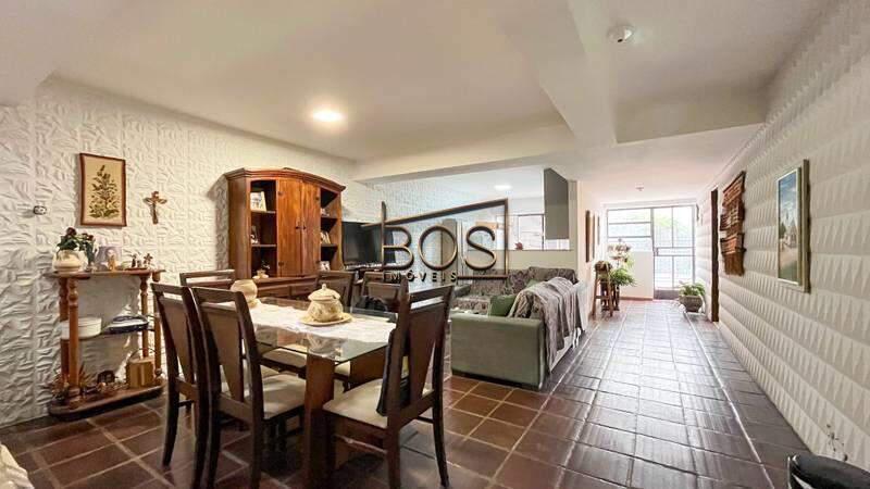 Casa, Serra, 7 Quartos, 8 Vagas, 2 Suítes