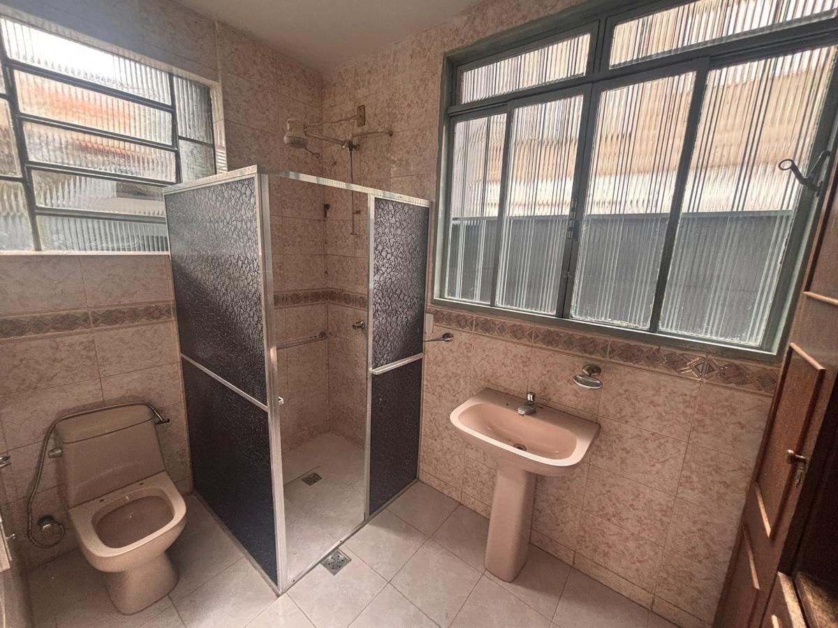 Casa, Planalto, 2 Quartos, 1 Vaga, 2 Suítes