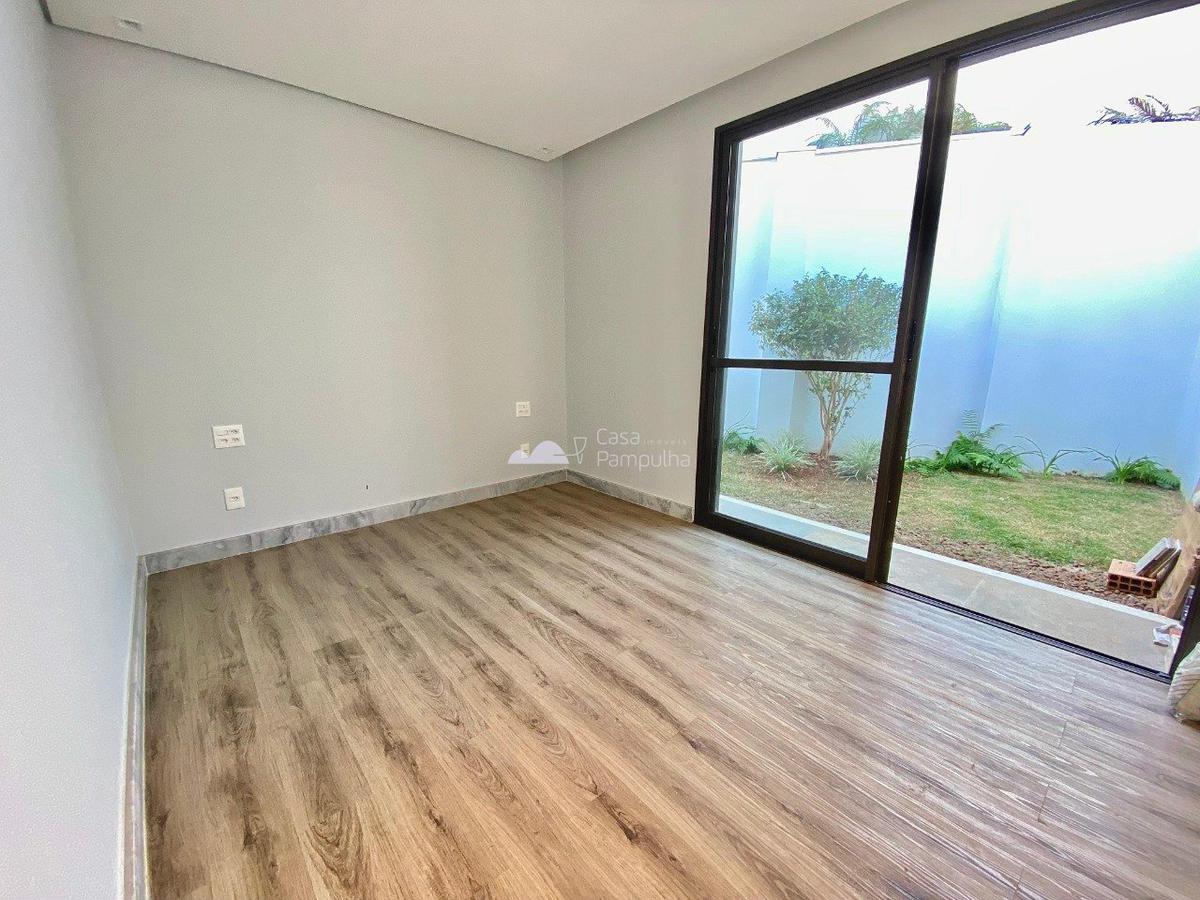 Casa, Planalto, 4 Quartos, 2 Vagas, 3 Suítes