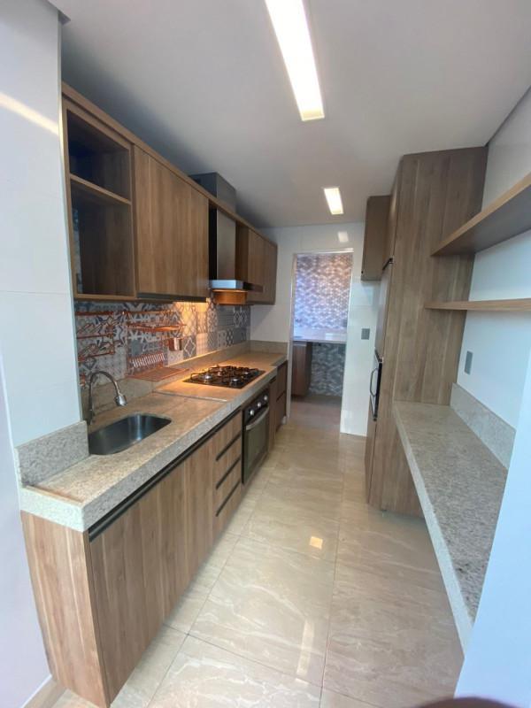 Apartamento, Sagrada Família, 3 Quartos, 2 Vagas, 1 Suíte