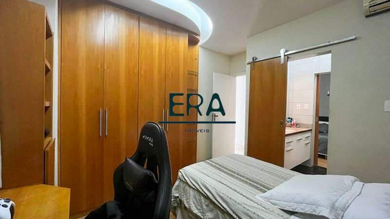 Casa, Paquetá, 4 Quartos, 5 Vagas, 2 Suítes