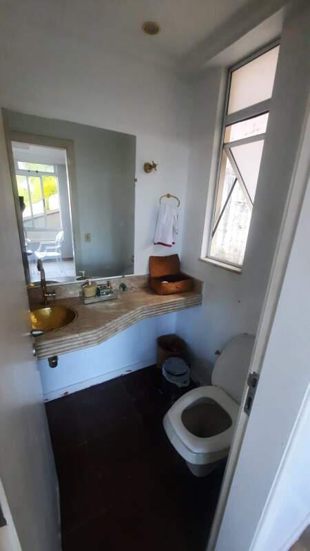 Casa, Vila Castela, 4 Quartos, 6 Vagas, 1 Suíte