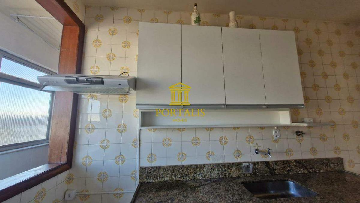 Apartamento, Sagrada Família, 2 Quartos, 1 Vaga