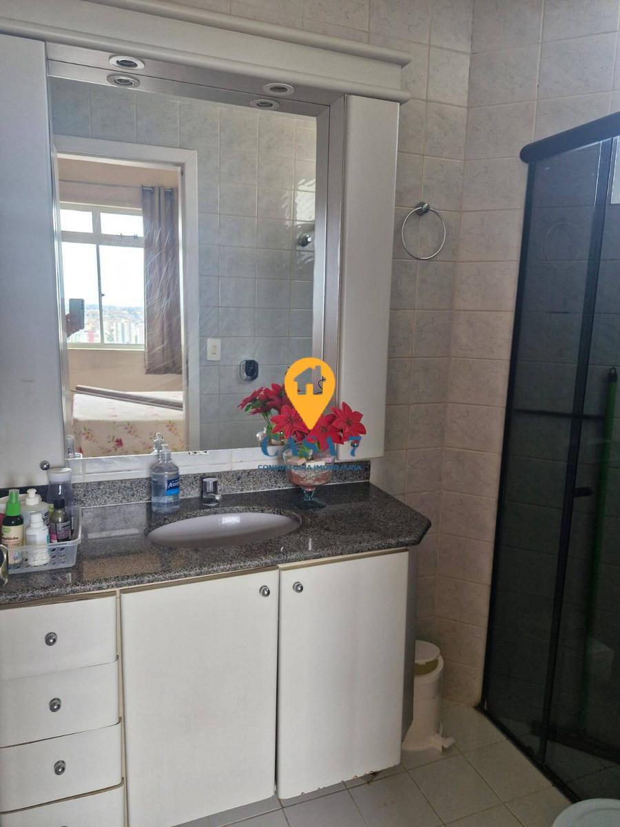 Apartamento, Sagrada Família, 3 Quartos, 1 Vaga, 1 Suíte