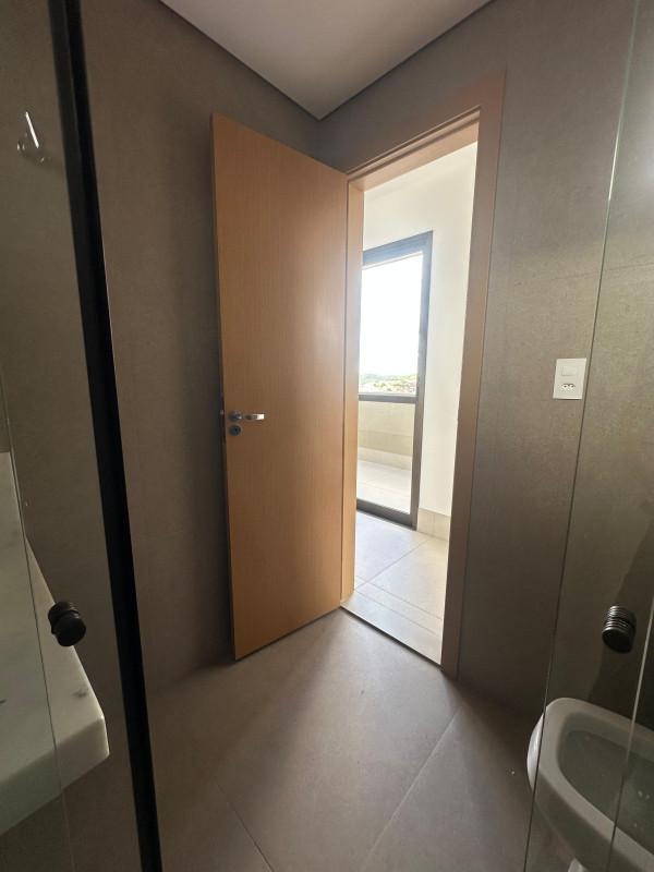Cobertura, Esplanada, 4 Quartos, 2 Vagas, 1 Suíte