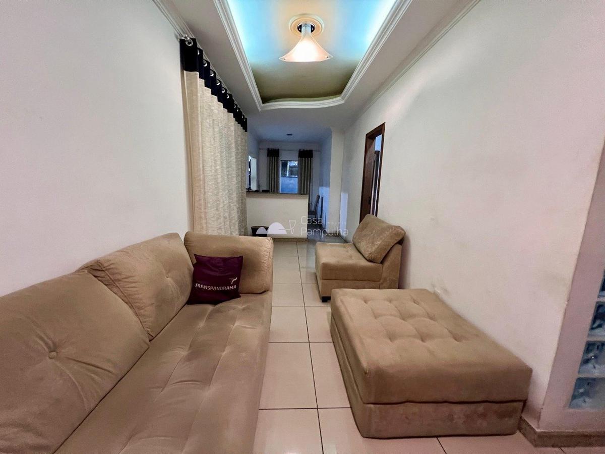 Casa, Santa Branca, 3 Quartos, 2 Vagas, 1 Suíte
