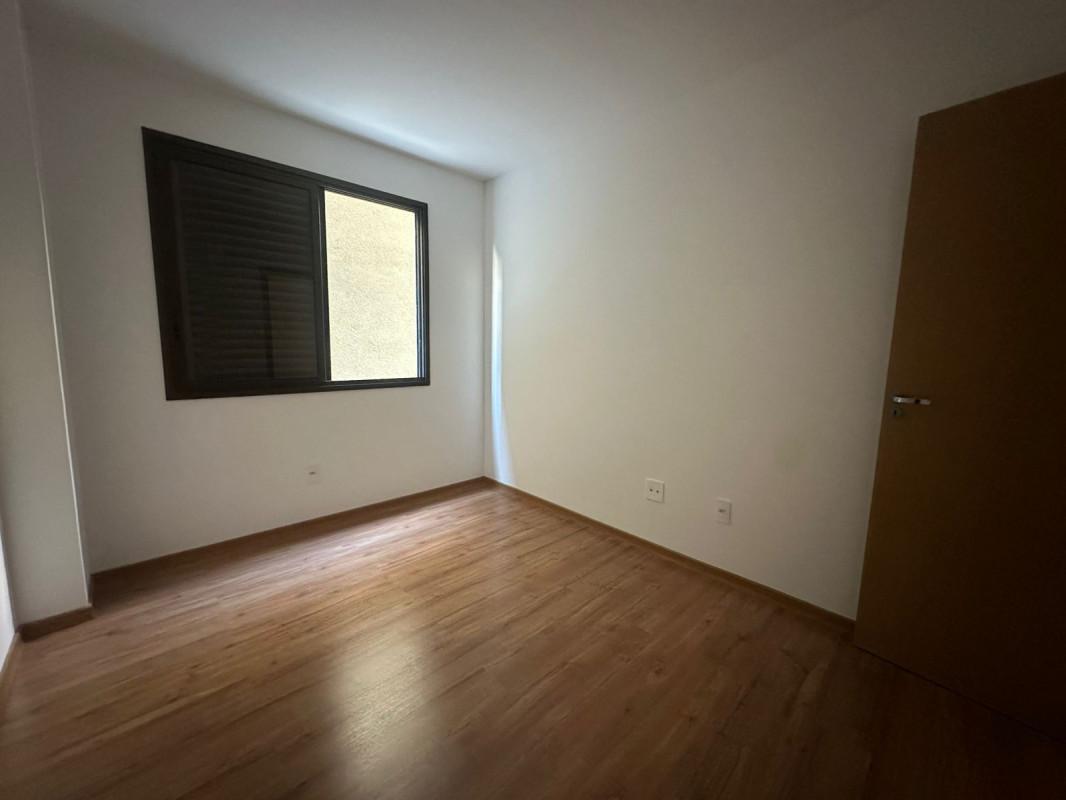 Apartamento, Esplanada, 4 Quartos, 2 Vagas, 1 Suíte