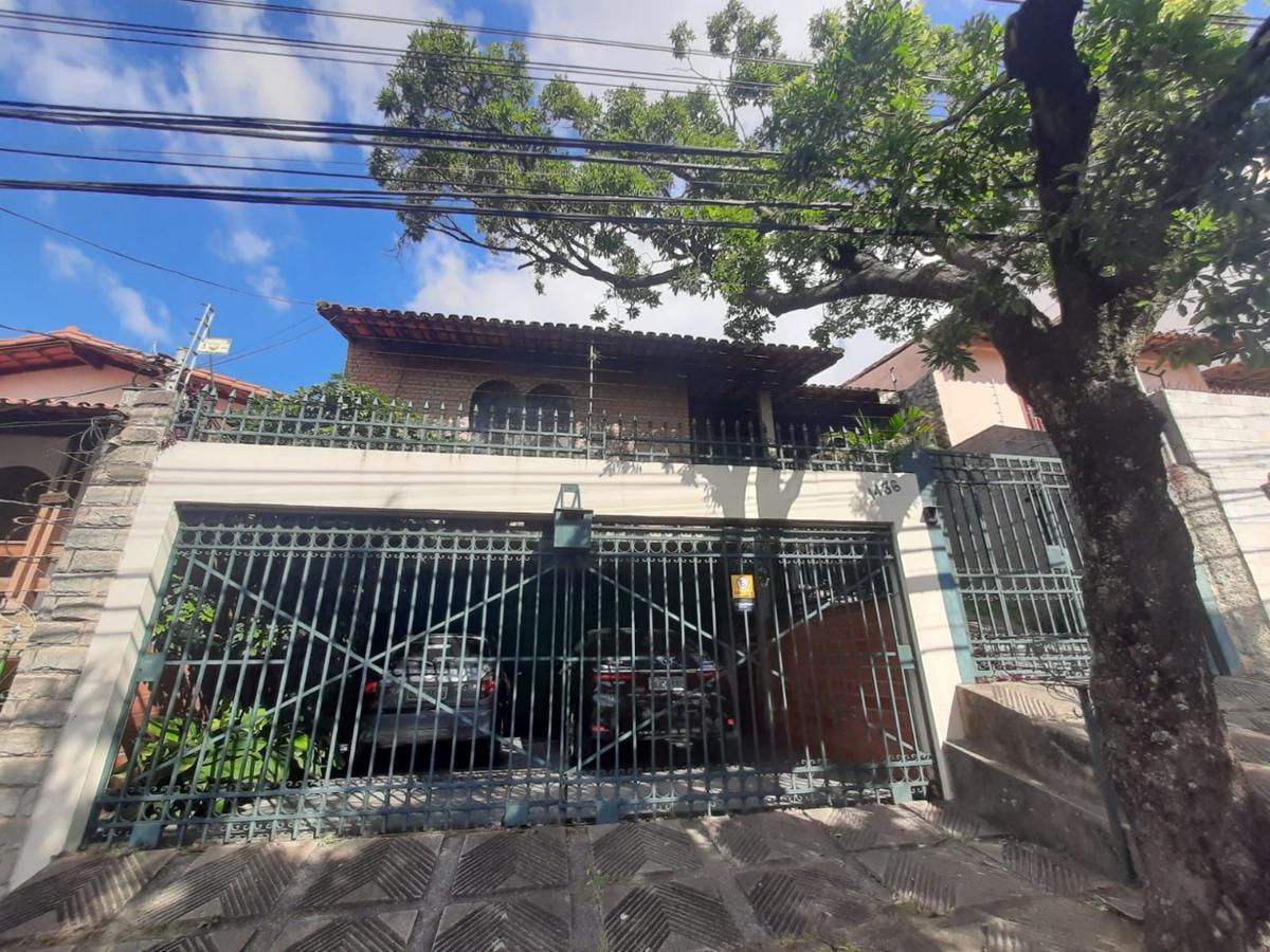 Casa, Jardim América, 4 Quartos, 4 Vagas, 2 Suítes