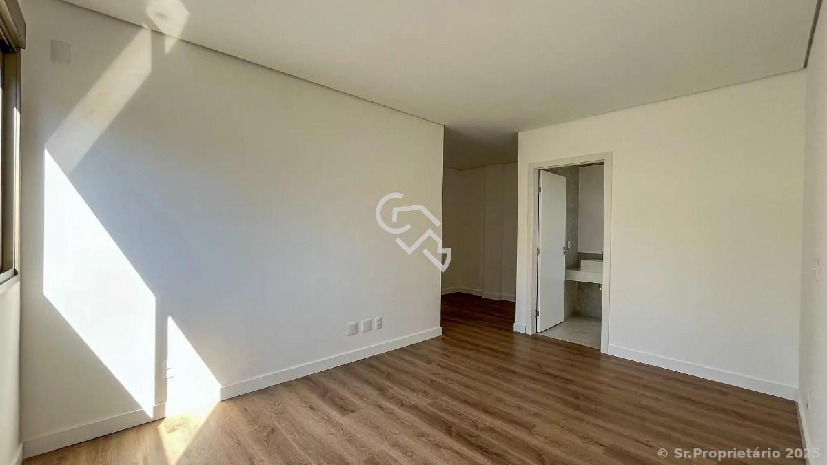 Cobertura, Cruzeiro, 4 Quartos, 4 Vagas, 2 Suítes