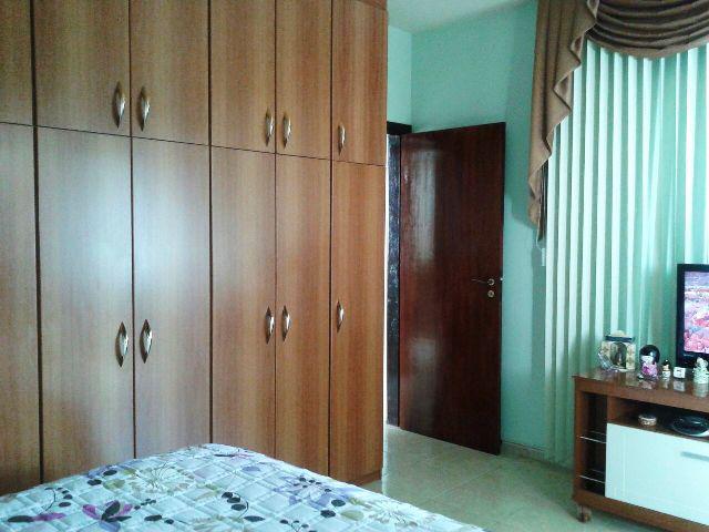 Casa, Castelo, 6 Quartos, 6 Vagas, 2 Suítes