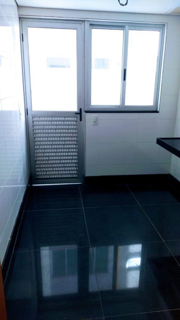 Apartamento, Serrano, 3 Quartos, 2 Vagas, 1 Suíte