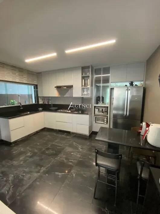 Casa, Inconfidentes, 4 Quartos, 0 Vaga, 1 Suíte