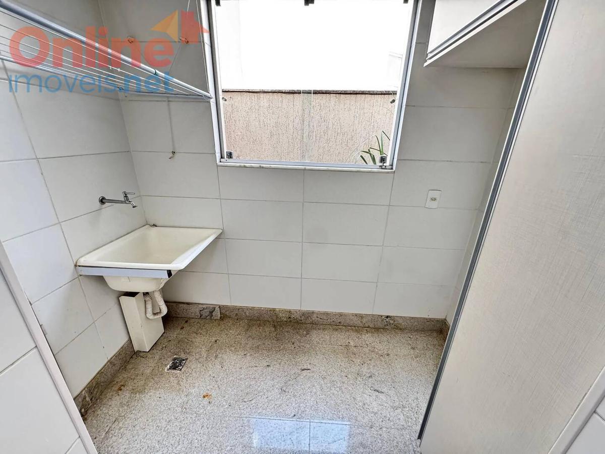 Apartamento, Fernão Dias, 3 Quartos, 0 Vaga, 1 Suíte