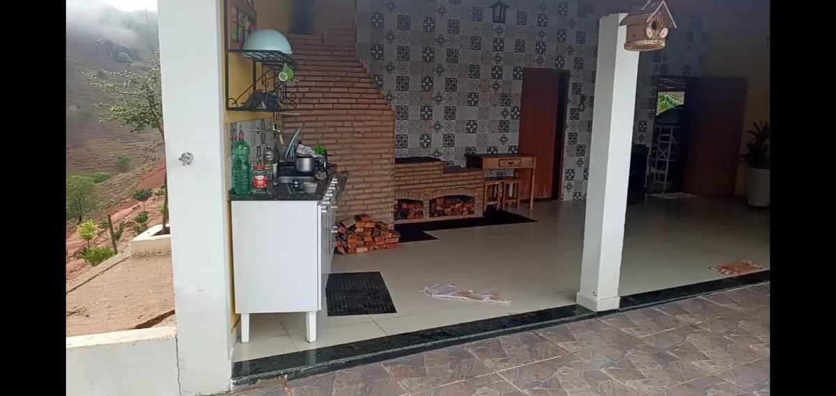 Fazenda, Bicuíba, 4 Quartos, 10 Vagas, 2 Suítes
