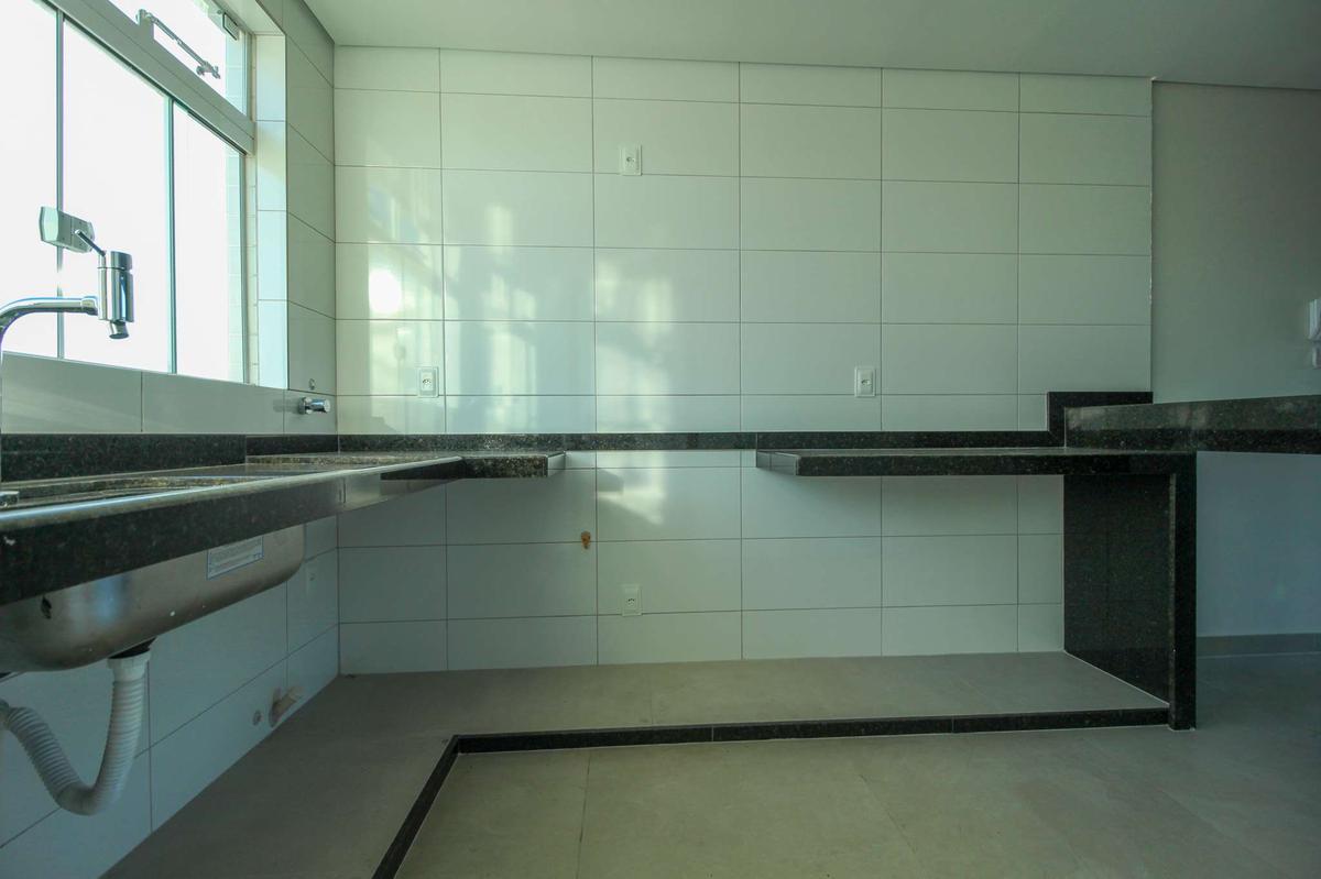 Cobertura, Itapoã, 4 Quartos, 4 Vagas, 1 Suíte