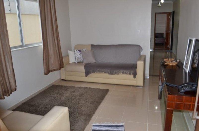 Casa, Santa Maria, 2 Quartos, 3 Vagas, 1 Suíte