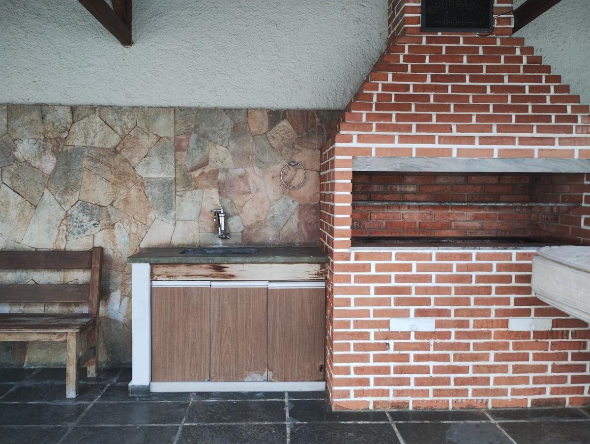 Casa, São José (pampulha), 4 Quartos, 7 Vagas, 4 Suítes