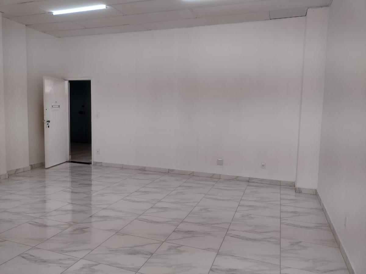 Sala, Barro Preto, 0 Quarto, 0 Vaga