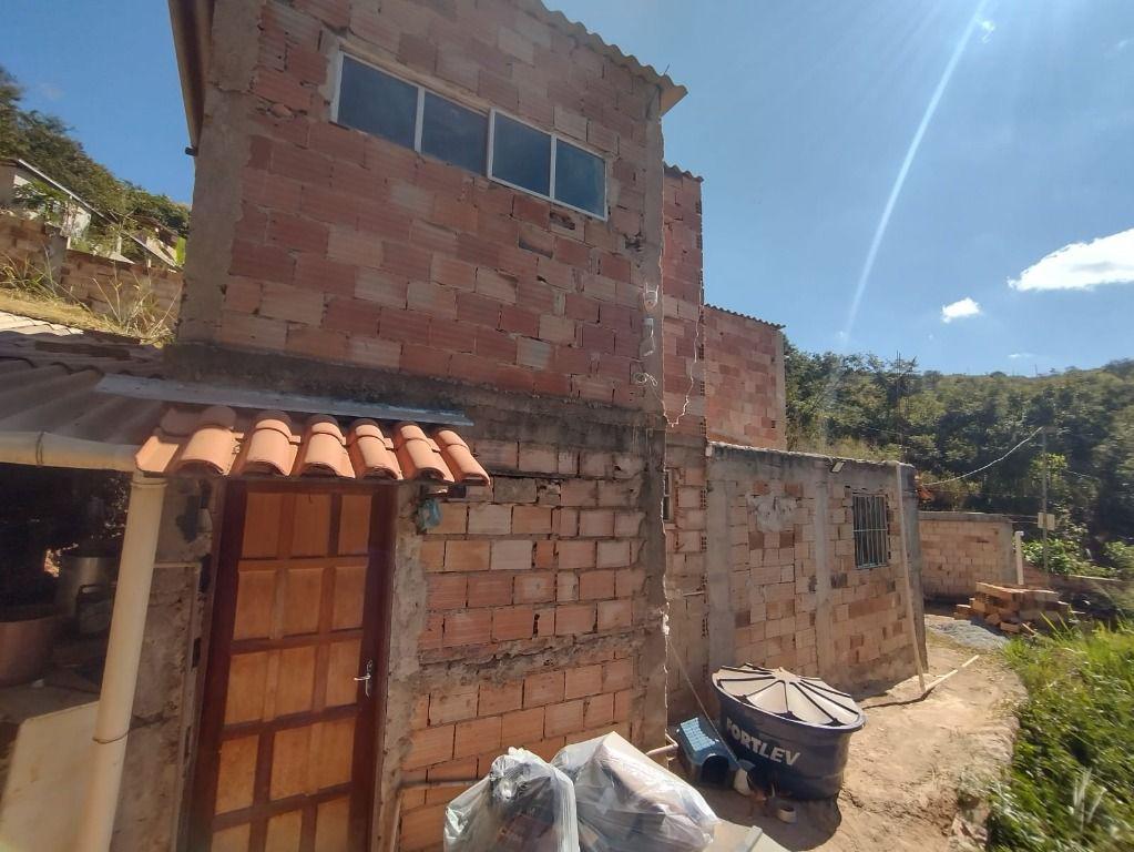 Casa, Roça Grande, 3 Quartos, 0 Vaga