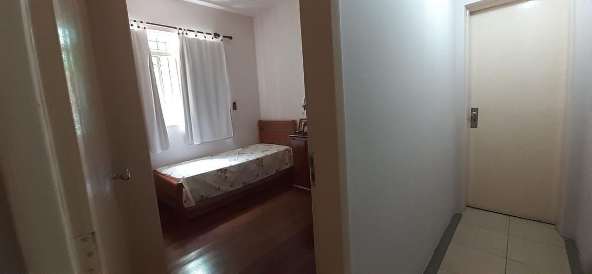 Casa Comercial, Sagrada Família, 3 Quartos, 1 Vaga, 1 Suíte