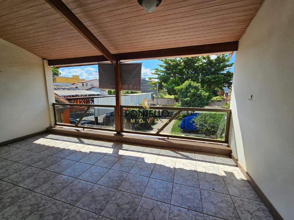 Casa, Boa Vista, 3 Quartos, 5 Vagas, 1 Suíte