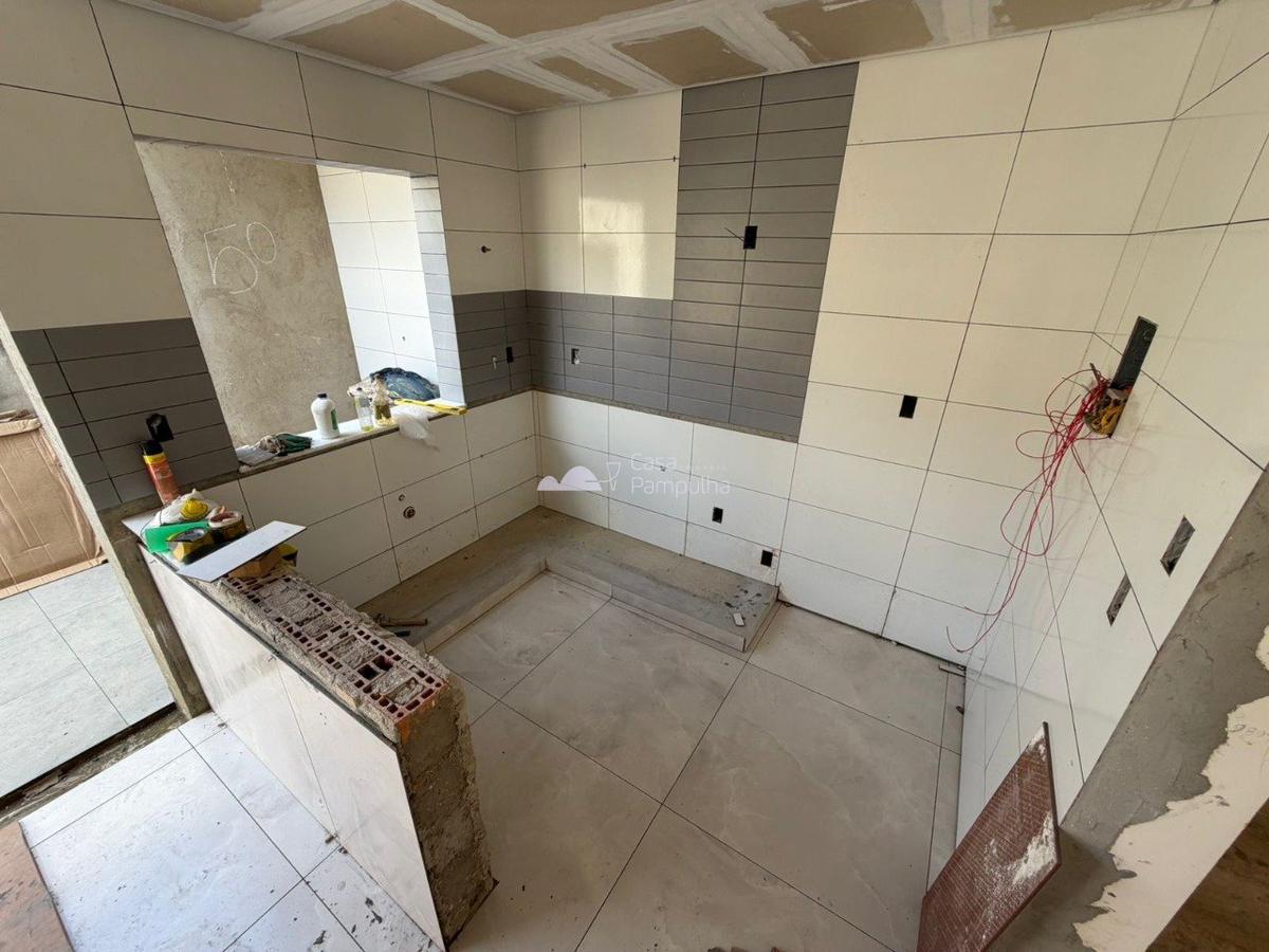 Casa, Itapoã, 3 Quartos, 2 Vagas, 1 Suíte