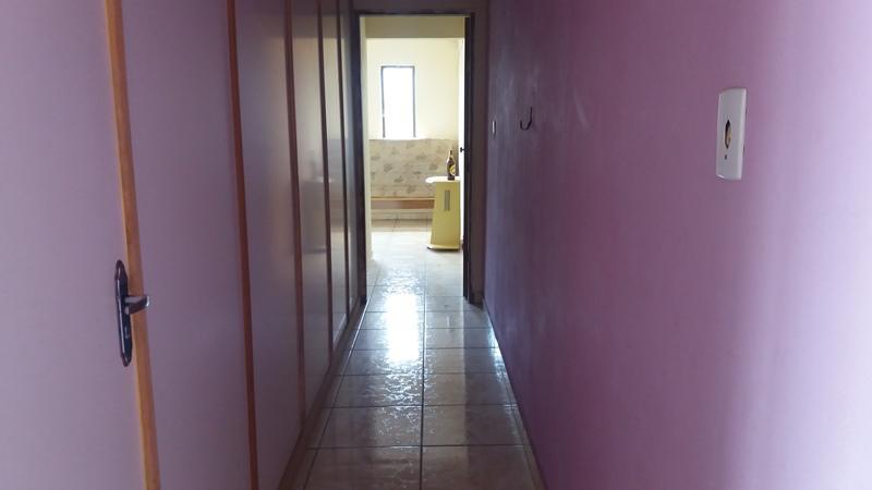 Casa, Centro, 4 Quartos, 0 Vaga, 1 Suíte