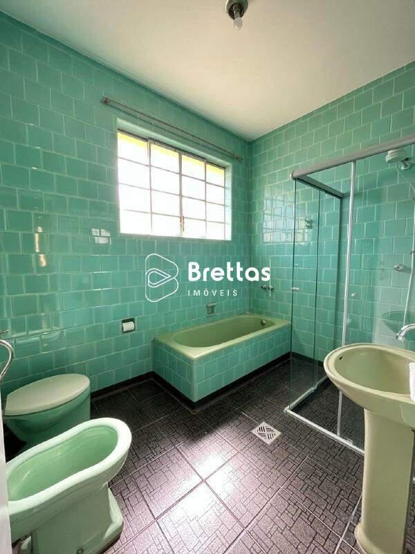 Casa, Centro, 4 Quartos, 3 Vagas, 2 Suítes
