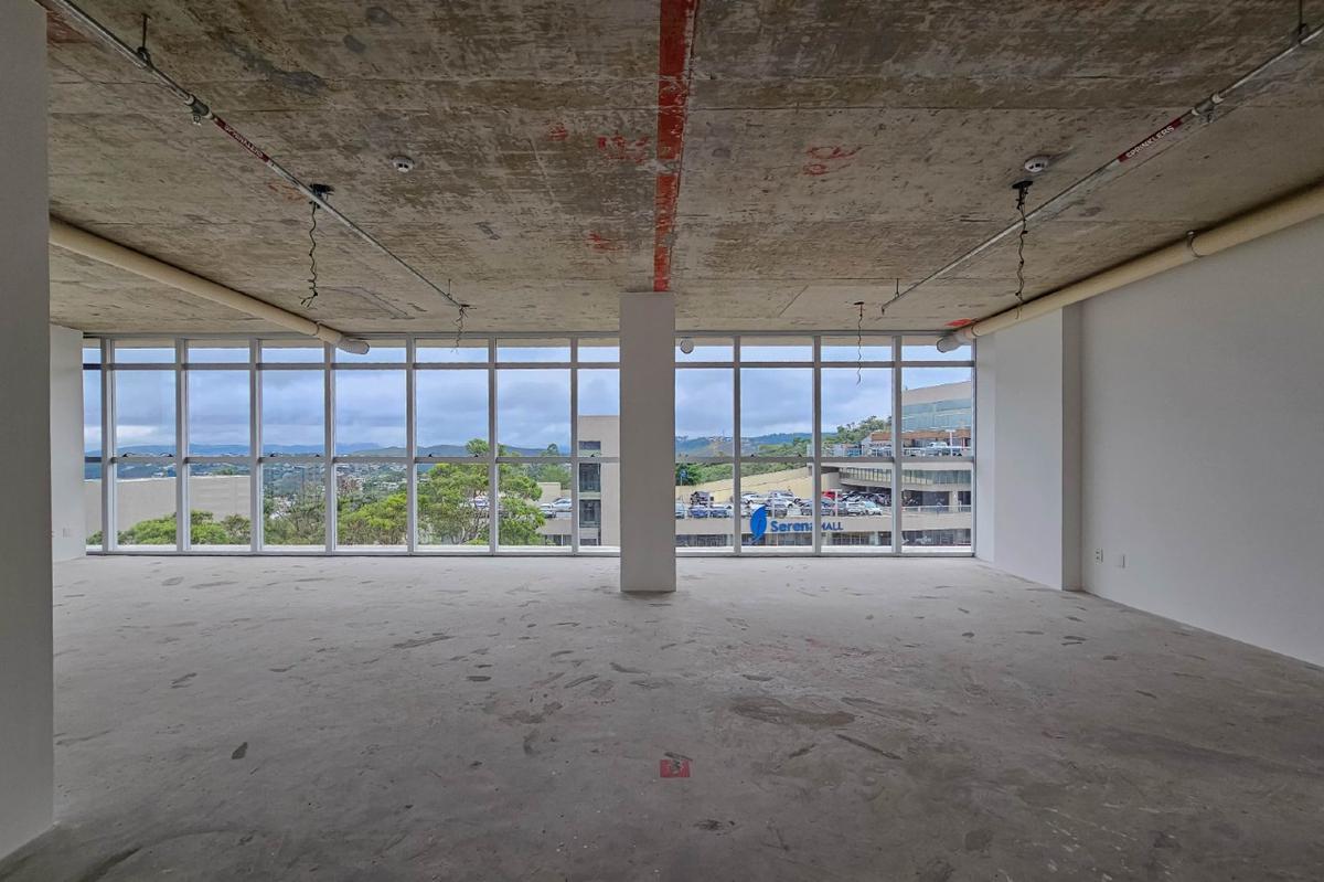 Sala, Vila da Serra, 0 Quarto, 0 Vaga