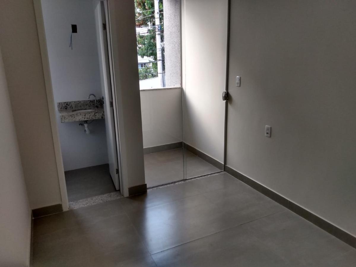 Casa, Planalto, 2 Quartos, 1 Vaga, 1 Suíte
