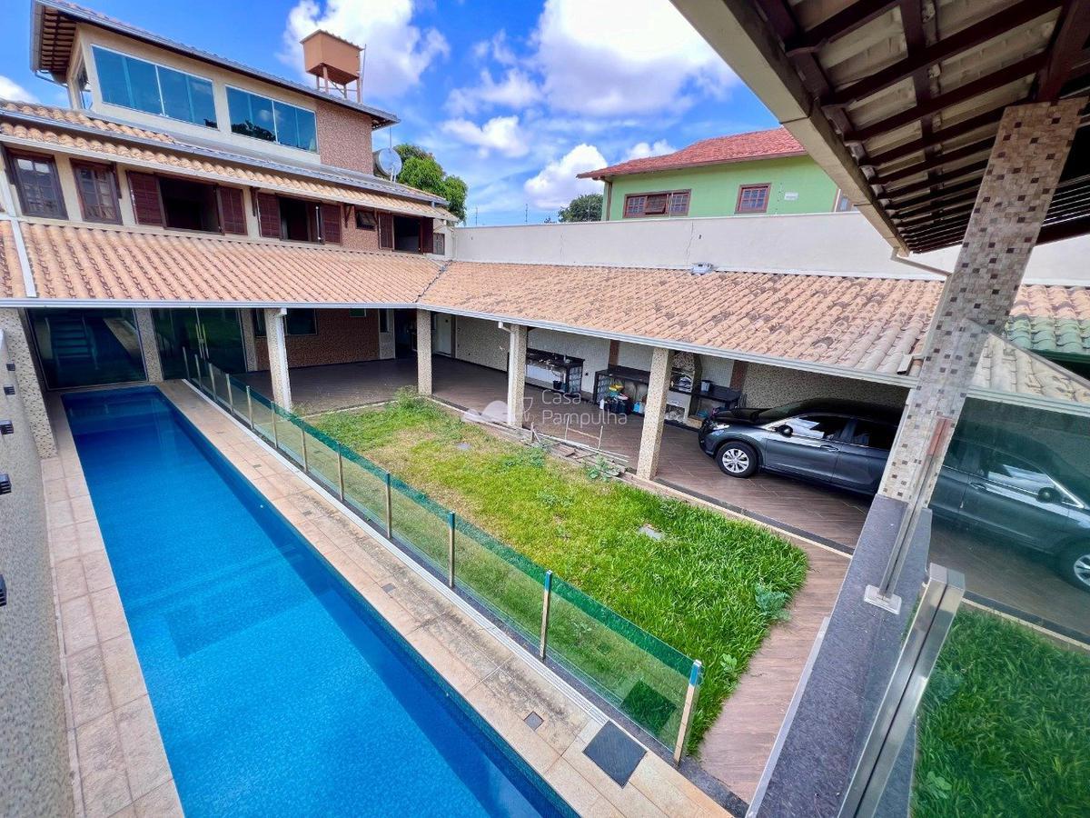 Casa, Trevo, 4 Quartos, 5 Vagas, 2 Suítes