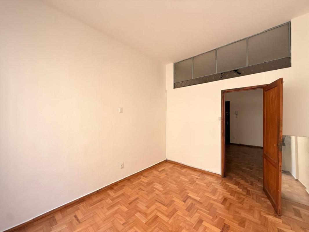 Apartamento, Centro, 2 Quartos, 0 Vaga