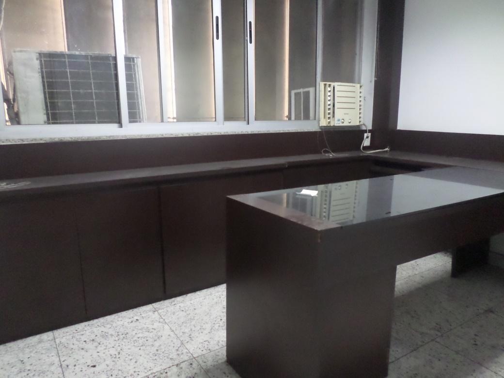 Sala, Centro