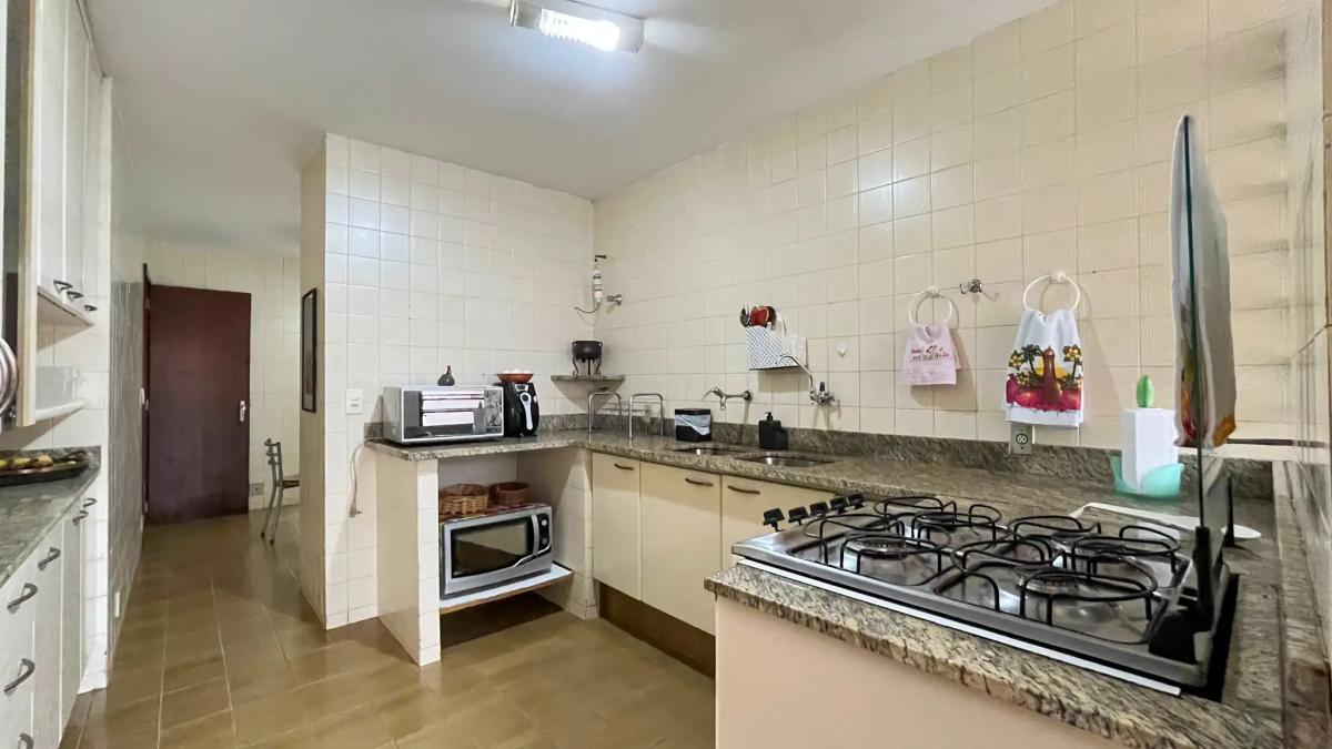 Casa, Comiteco, 4 Quartos, 3 Vagas, 2 Suítes