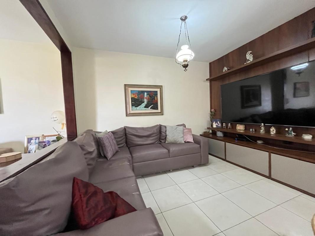 Casa, Alípio de Melo, 3 Quartos, 4 Vagas, 1 Suíte