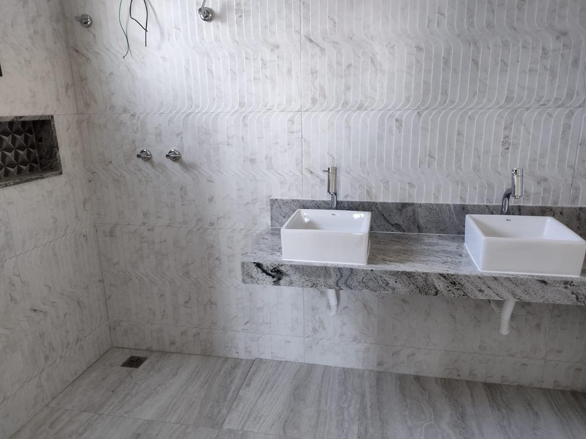 Cobertura, Jaraguá, 4 Quartos, 3 Vagas, 3 Suítes