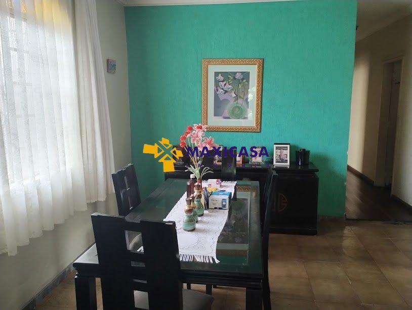 Casa, Nossa Senhora da Saúde, 4 Quartos, 2 Vagas, 1 Suíte