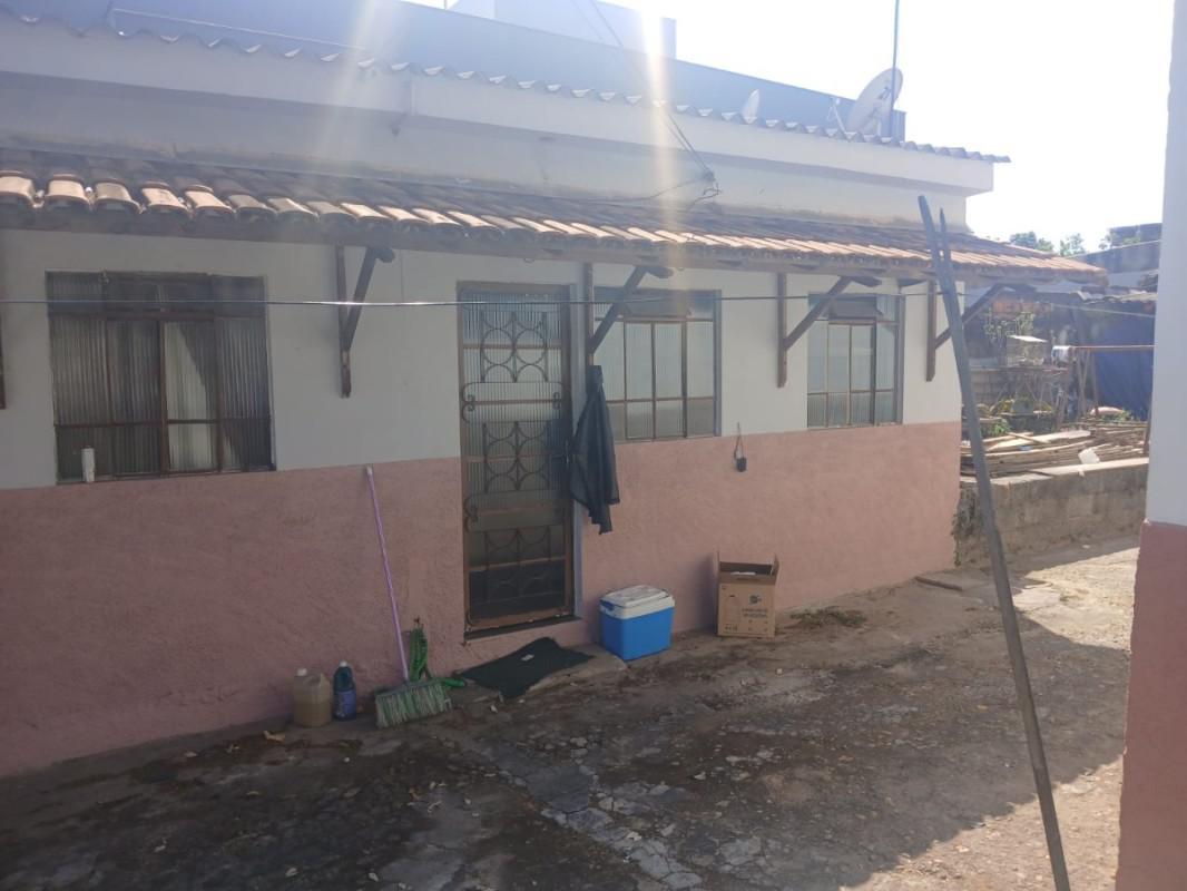 Casa, Floramar, 3 Quartos, 8 Vagas