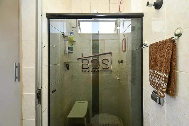 Apartamento, Sagrada Família, 2 Quartos, 1 Vaga, 1 Suíte