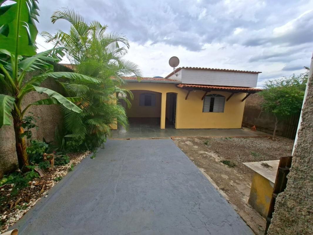 Casa, São Benedito, 4 Quartos, 4 Vagas