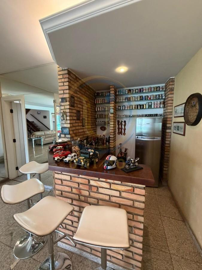 Casa, Santa Lúcia, 6 Quartos, 5 Vagas, 1 Suíte