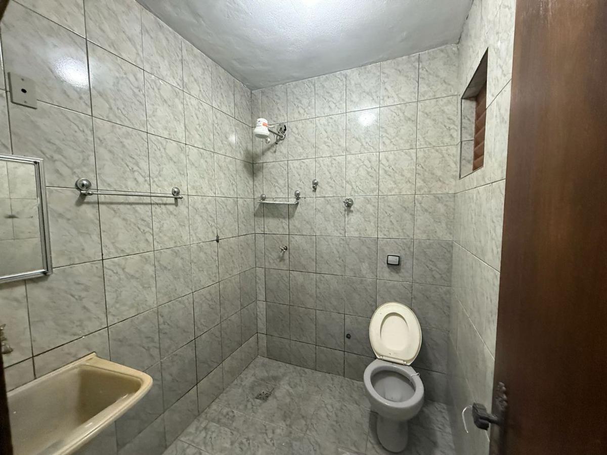Quitinete, Santa Cruz, 1 Quarto, 0 Vaga