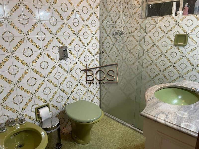 Casa, Cidade Nova, 4 Quartos, 2 Vagas, 1 Suíte