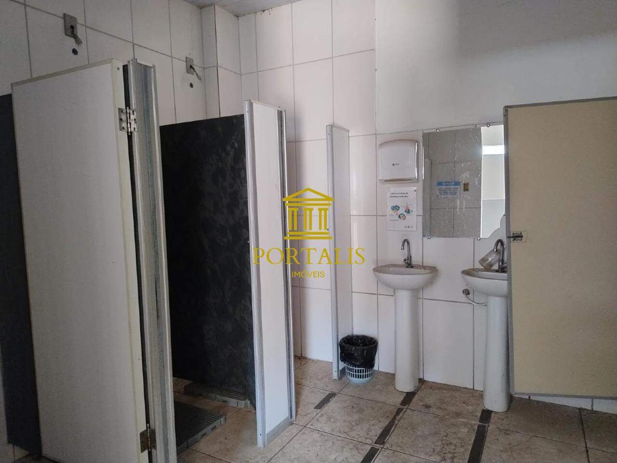 Galpão, Prado, 0 Quarto, 20 Vagas