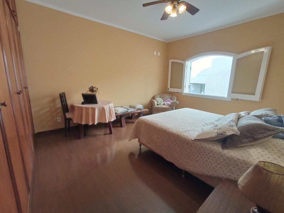 Casa, Buritis, 4 Quartos, 3 Vagas, 2 Suítes