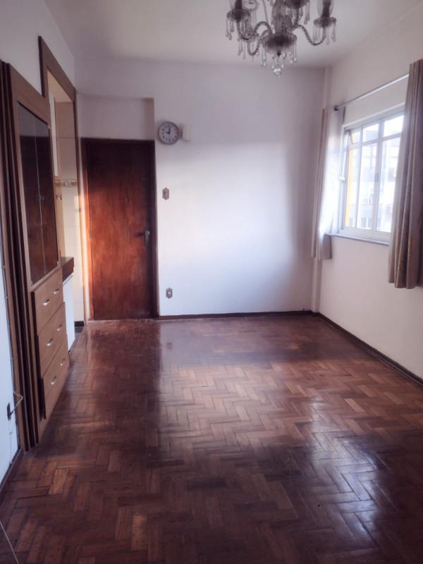 Apartamento, Centro, 2 Quartos, 0 Vaga